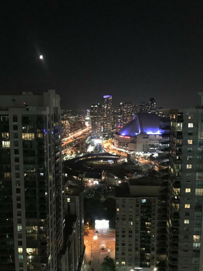 Stylish Condos Toronto Kültér fotó